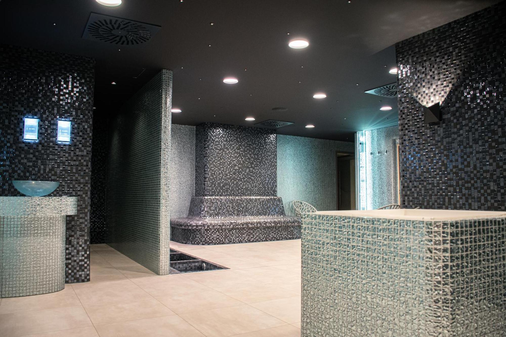 Rm Hotel Wellness & Congress Prievidza Ngoại thất bức ảnh