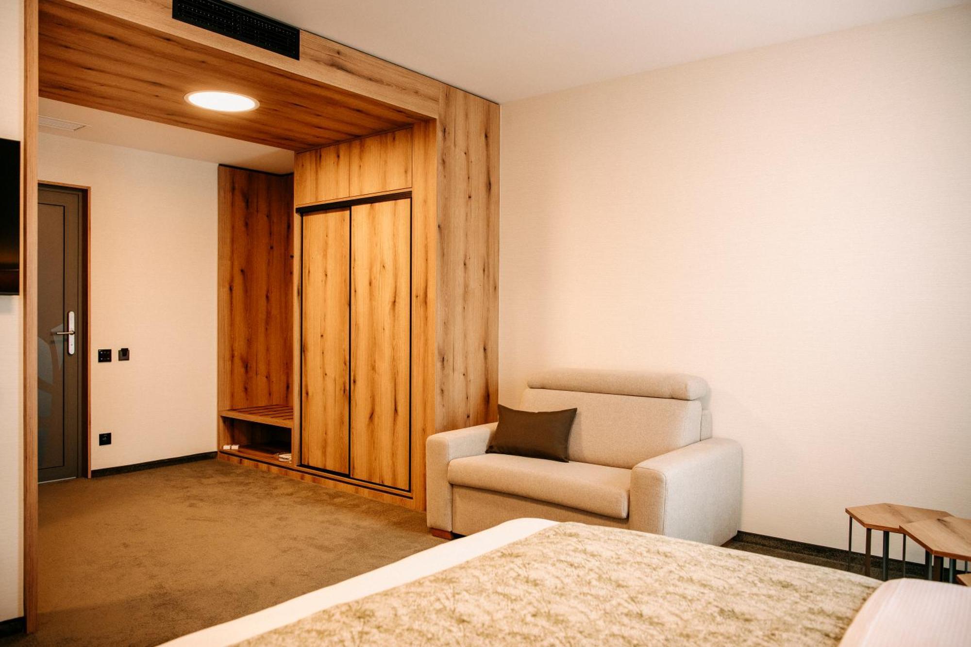 Rm Hotel Wellness & Congress Prievidza Ngoại thất bức ảnh